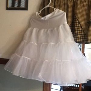 White crinoline